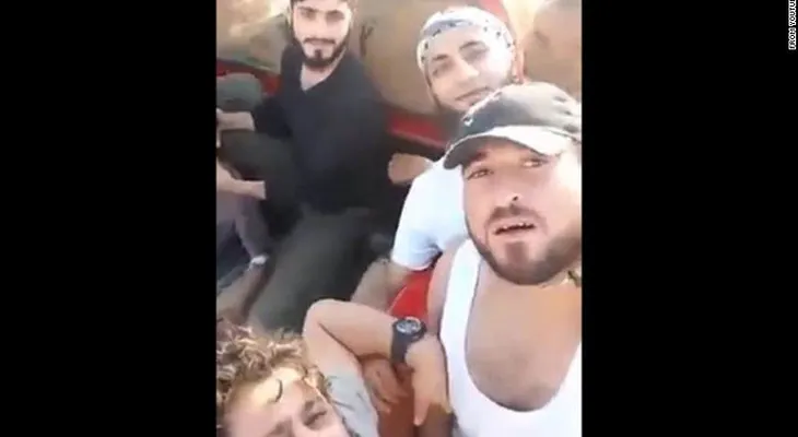Rebeldes en Siria dicen que la brutal decapitación de un niño fue un "error"