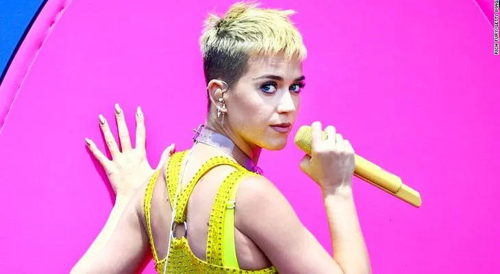 Las confesiones de Katy Perry en sus 96 horas de transmisión en vivo