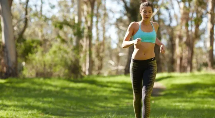 5 cosas que no te pueden faltar si te gusta correr