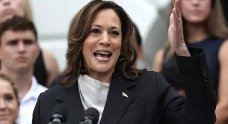 Kamala Harris llama a votar contra la "tiranía" de Trump en las elecciones de medio mandato