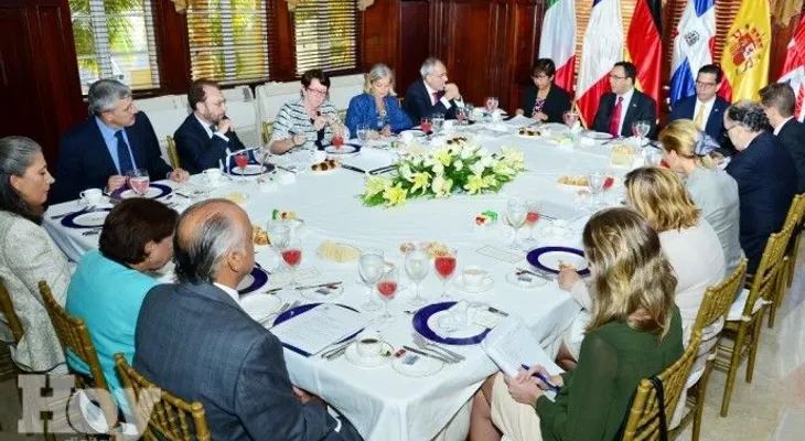Canciller encabeza encuentro con delegación Unión Europea