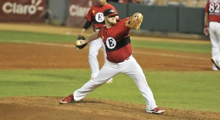 Escogido empata con los Toros en segundo; Licey gana el 12 en línea
