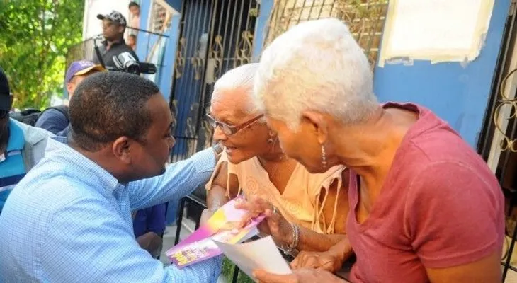 René Polanco denuncia le destruyen propaganda en Santo Domingo Norte