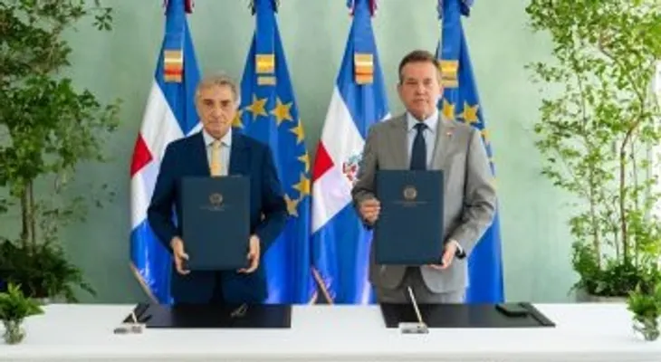 Gobierno dominicano y Unión Europea firman declaración para estudiar tierras raras en Pedernales