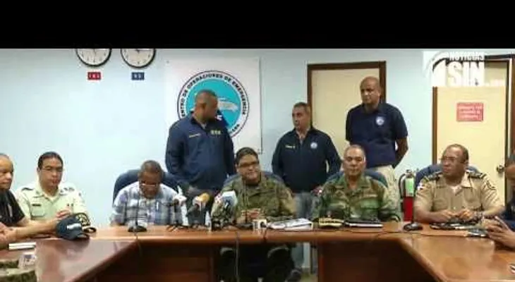 Organismo de socorro se preparan; Huracán Danny continúa debilitándose
