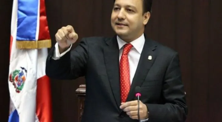 Abel Martínez enmienda la plana a Radhamés García por hablar sandeces 