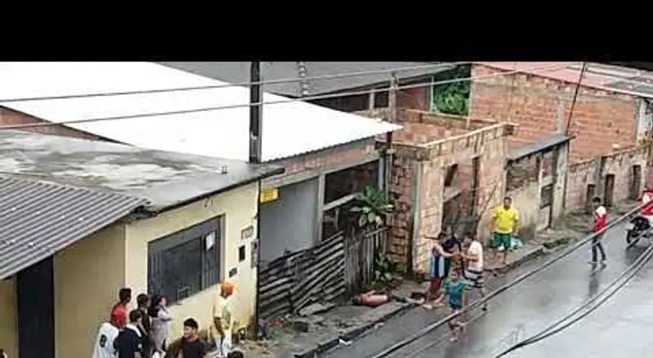 Un joven mata a palazos a su padrastro a plena luz del día