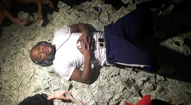 Floyd Mayweather gasta USD 75 millones al año: podría estar cerca de la bancarrota