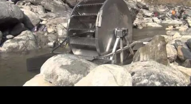 Cuando el río suena, energía lleva: un nepalí crea una bomba de agua que no necesita combustible