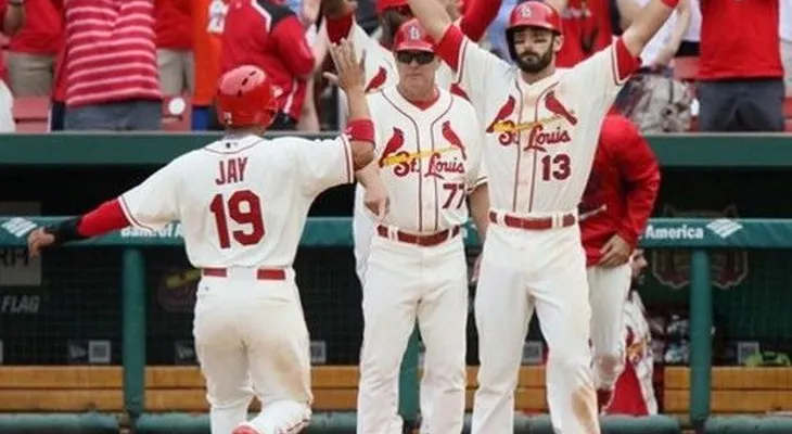 Cardenales superan otra vez a Pittsburgh en extra innings 