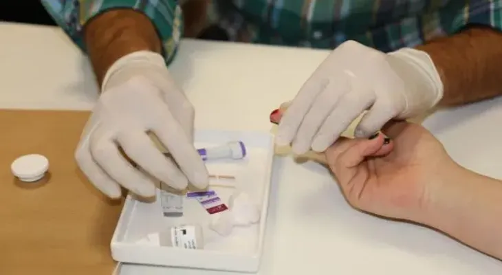 Se cura del SIDA sin intervención médica una segunda persona en el mundo