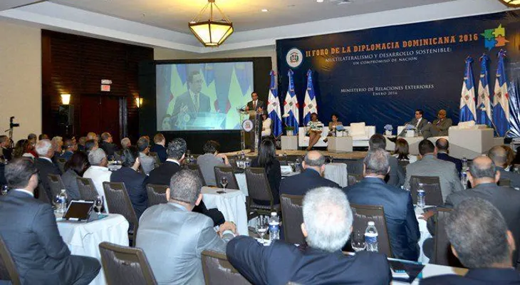 Cancillería continúa trabajos del II foro de diplomacia dominicana
