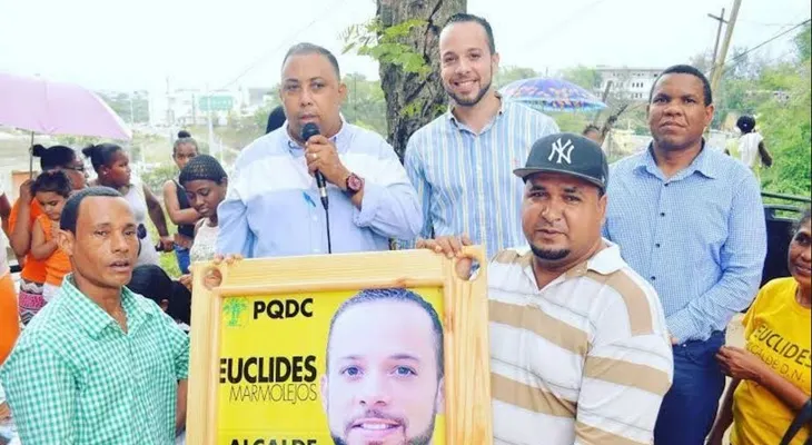 Candidato a alcalde DN inaugura parque en sector de Cristo Rey