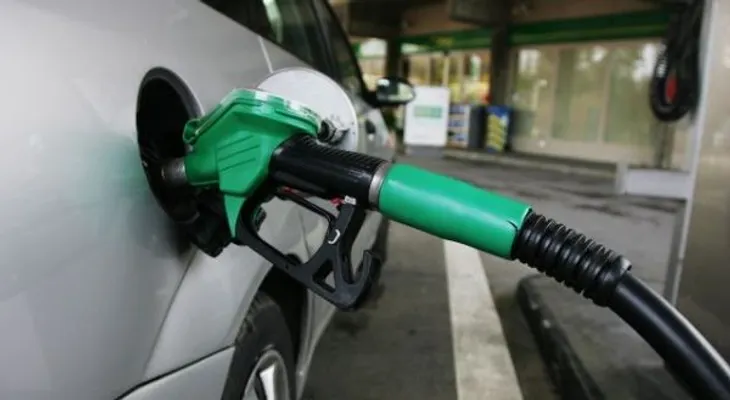 Precios de los carburantes bajan hasta RD$3.70 por galón.