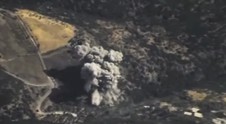 Destrucciones impactantes en posiciones del EI: nuevos videos de ataques rusos en Siria