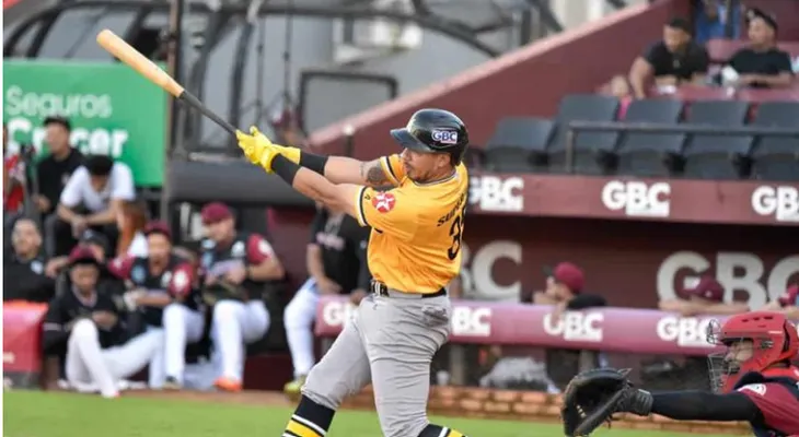 Las Águilas alcanzan el segundo puesto tras apalear a los Gigantes