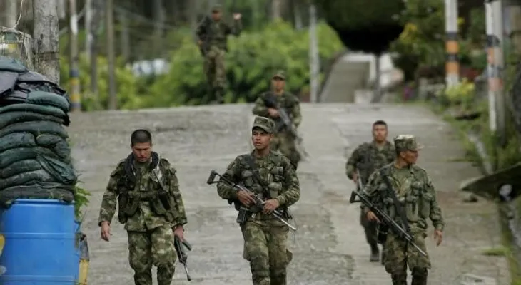En ataque de FARC mueren 13 soldados colombianos en frontera con Venezuela