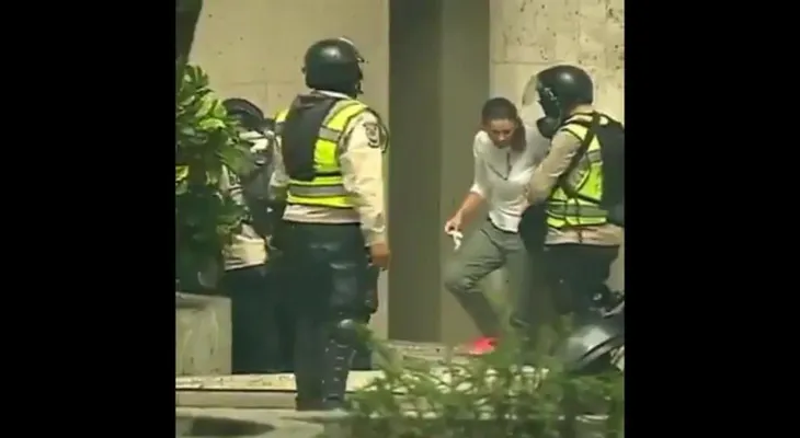 Detienen a dos policías que robaron a manifestantes en Venezuela