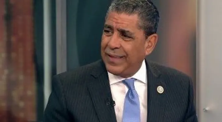 Espaillat dice elecciones en el exterior son un triunfo de la diáspora dominicana
