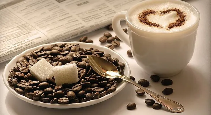 Científicos descubren porqué dejar de beber café da dolor de cabeza