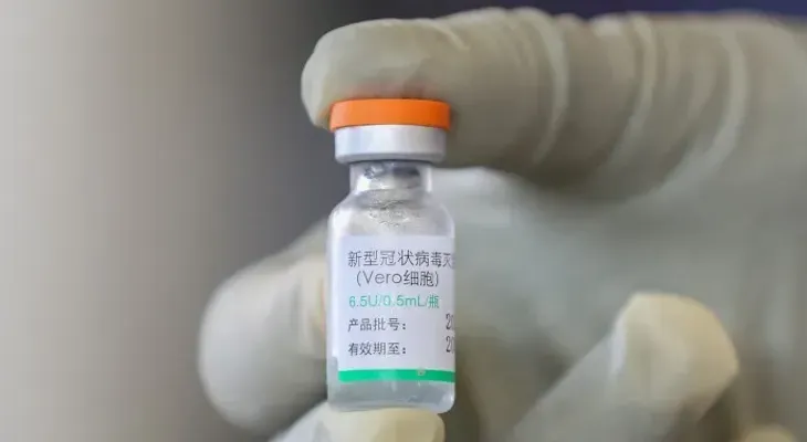  La OMS aprueba uso de emergencia de vacuna china Sinopharm