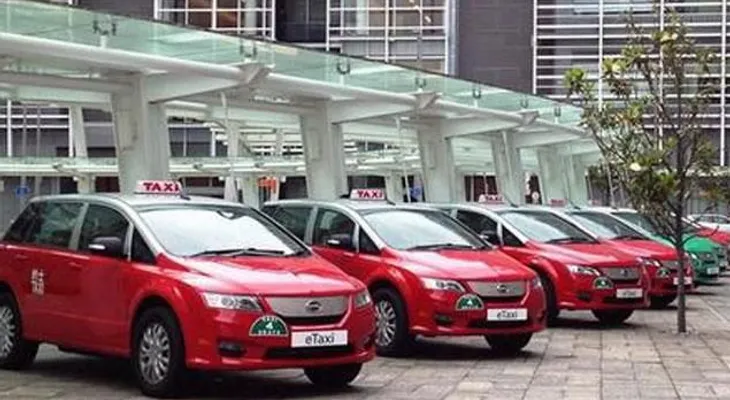 Montevideo apuesta por taxis eléctricos para impulsar las energías renovables