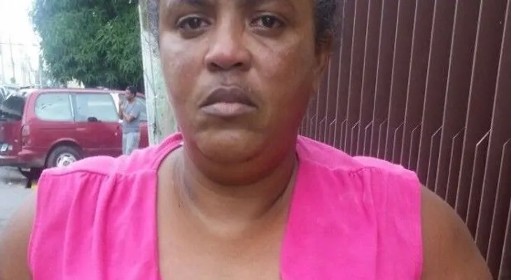 Dios mío cuanta violencia: un hijo le propina varios "planazos" a su madre y le lanza agua hirviendo