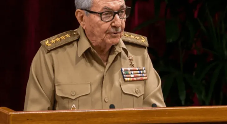 Orden de arresto contra Raúl Castro reaviva caso de avionetas derribadas