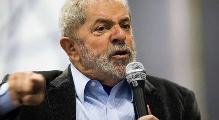 Lula cree Dilma Rousseff puede volver a la Presidencia