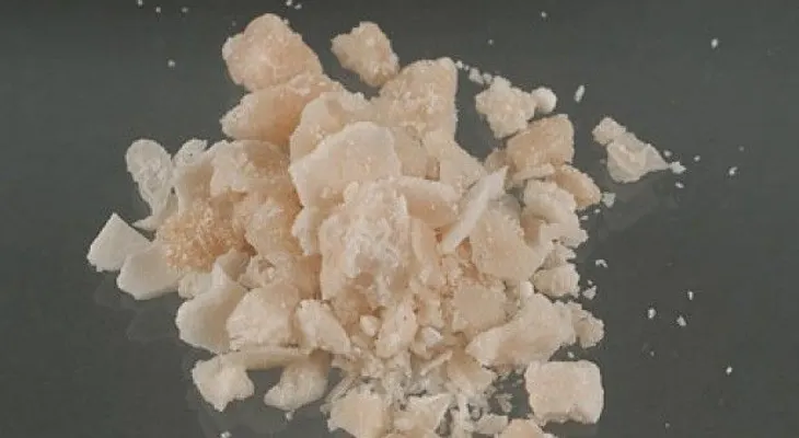 Ocupan 379 porciones de marihuana y crack durante allanamiento