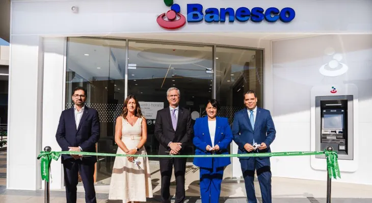 Banesco inaugura moderna y amplia sucursal en Plaza Paseo 27