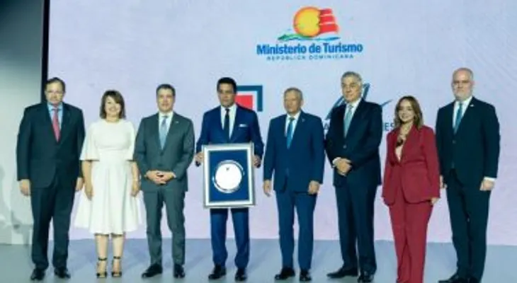 Banreservas consolida su liderazgo con calificacion -AAA- de Feller Rate