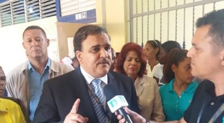 Wessin Chávez dice JCE debe agradecer a oposición aceptación del conteo manual