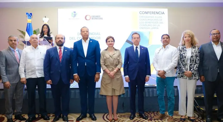 Vicepresidenta Peña encabeza conferencia "Empoderar a los consumidores de los beneficios del consumo de la energía limpia"