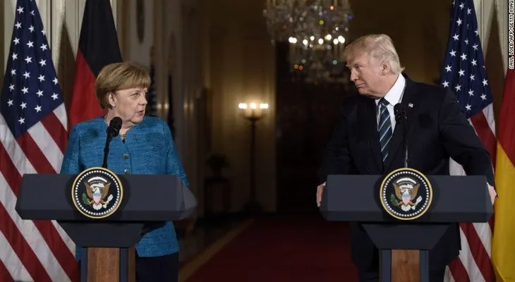Trump a Merkel, sobre escuchas telefónicas: "Al menos tenemos algo en común, quizá"