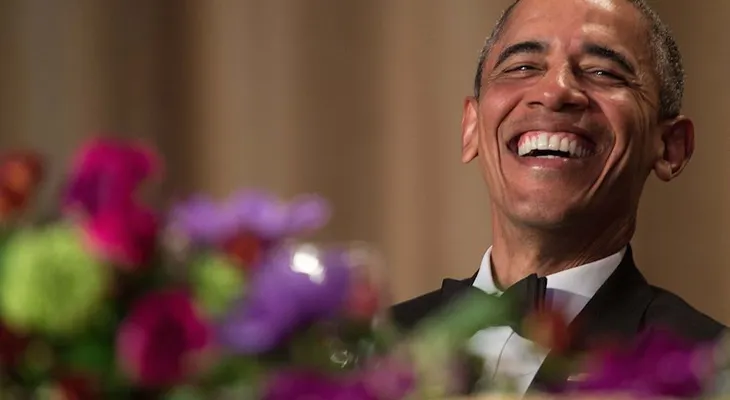 Las pesadas bromas de Obama en su última cena con los corresponsales de la Casa Blanca