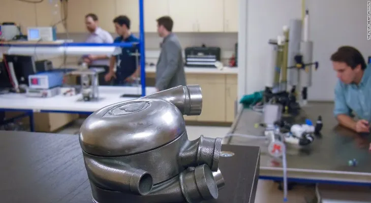 Realizan el primer implante de corazón artificial total en España