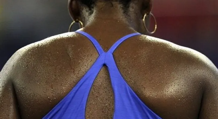 Venus Williams gana a Pliskova en final del WTA Elite Open