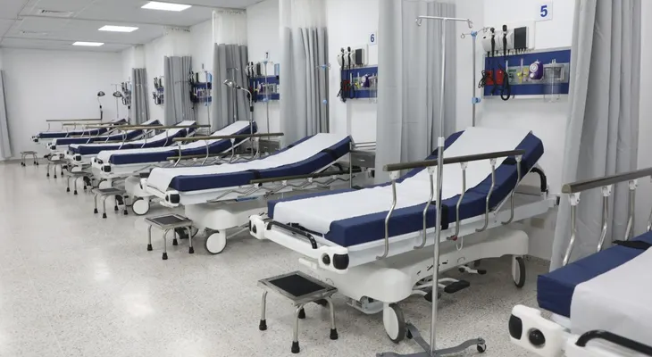 Hospitales públicos tienen un 75% camas disponibles para atención COVID-19 a nivel nacional