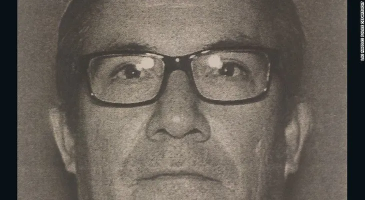 Arrestan a un hombre en California que se hizo pasar por sacerdote durante años