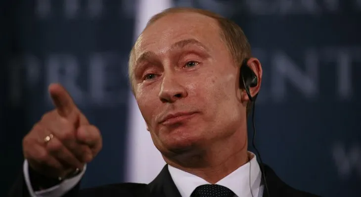 ¿Vladimir Putin enfrenta a los Illuminati?