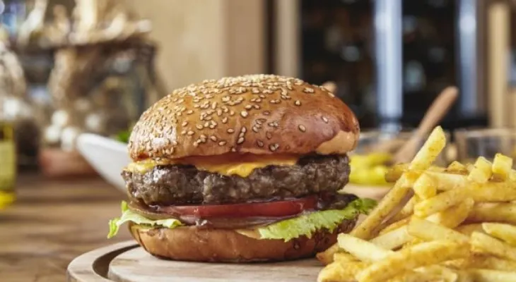 Sorprendentes efectos de la comida rápida luego de hacer ejercicio