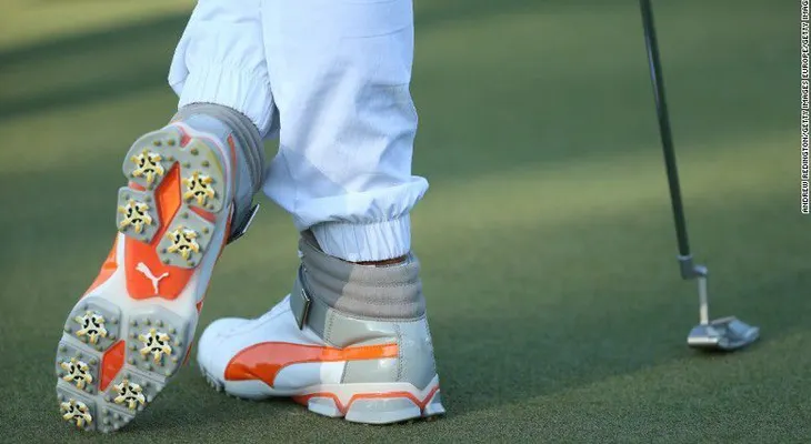 Rickie Fowler, la nueva estrella de rock que seduce al golf