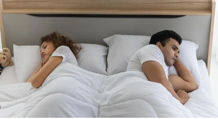 Dormir separados debilita la relación