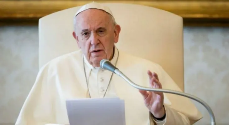 El papa pide que la UE afronte el coronavirus en armonía y colaboración