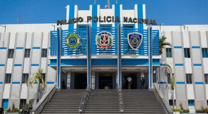 Cinco hombres violan una menor de 13 años en una patronales y la dejan por muerta