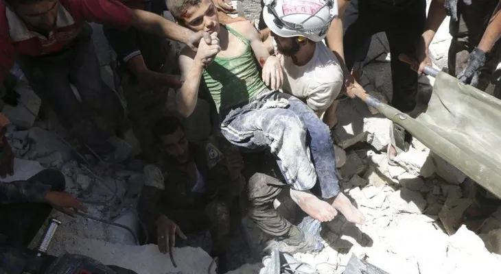 Al menos 19 civiles muertos por bombardeos en Alepo