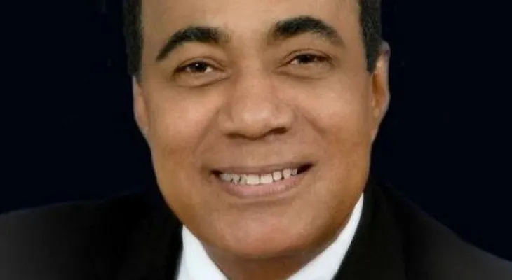 El locutor César Pichardo esta ingresado en la clínica Corazones Unidos