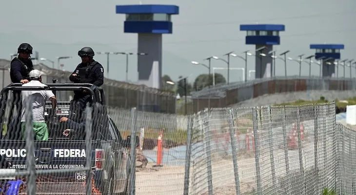 Entrenan perros que vigilan a El Chapo