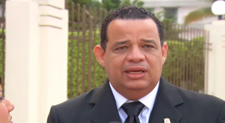 Diputado Luisín Jiménez acusa embajador de EE.UU, James "Wally" Brewster, de promover homosexualidad en RD